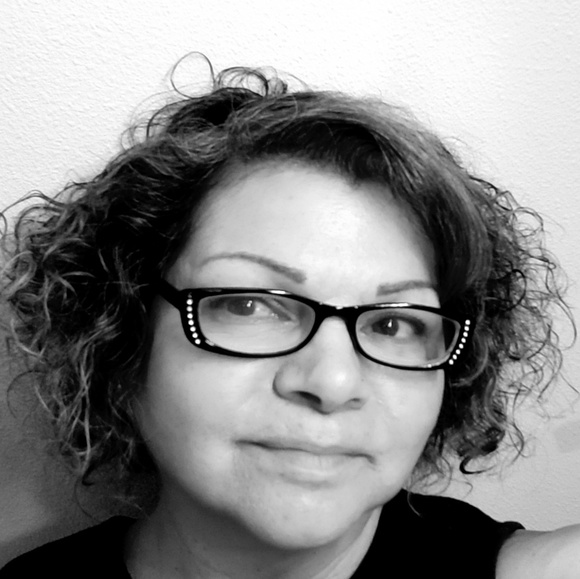 Meet your Posher, D - Picture 1 of 1